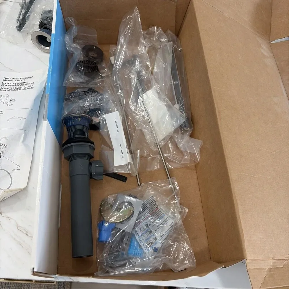 Delta Olmsted Bathroom Faucet Brushed Nickel New w/o Box Spotshield Finish 35717